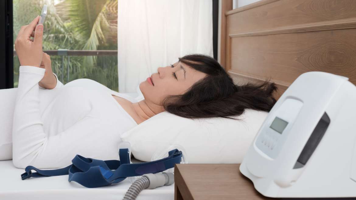 Novi sleep apnea snoring model with CPAP